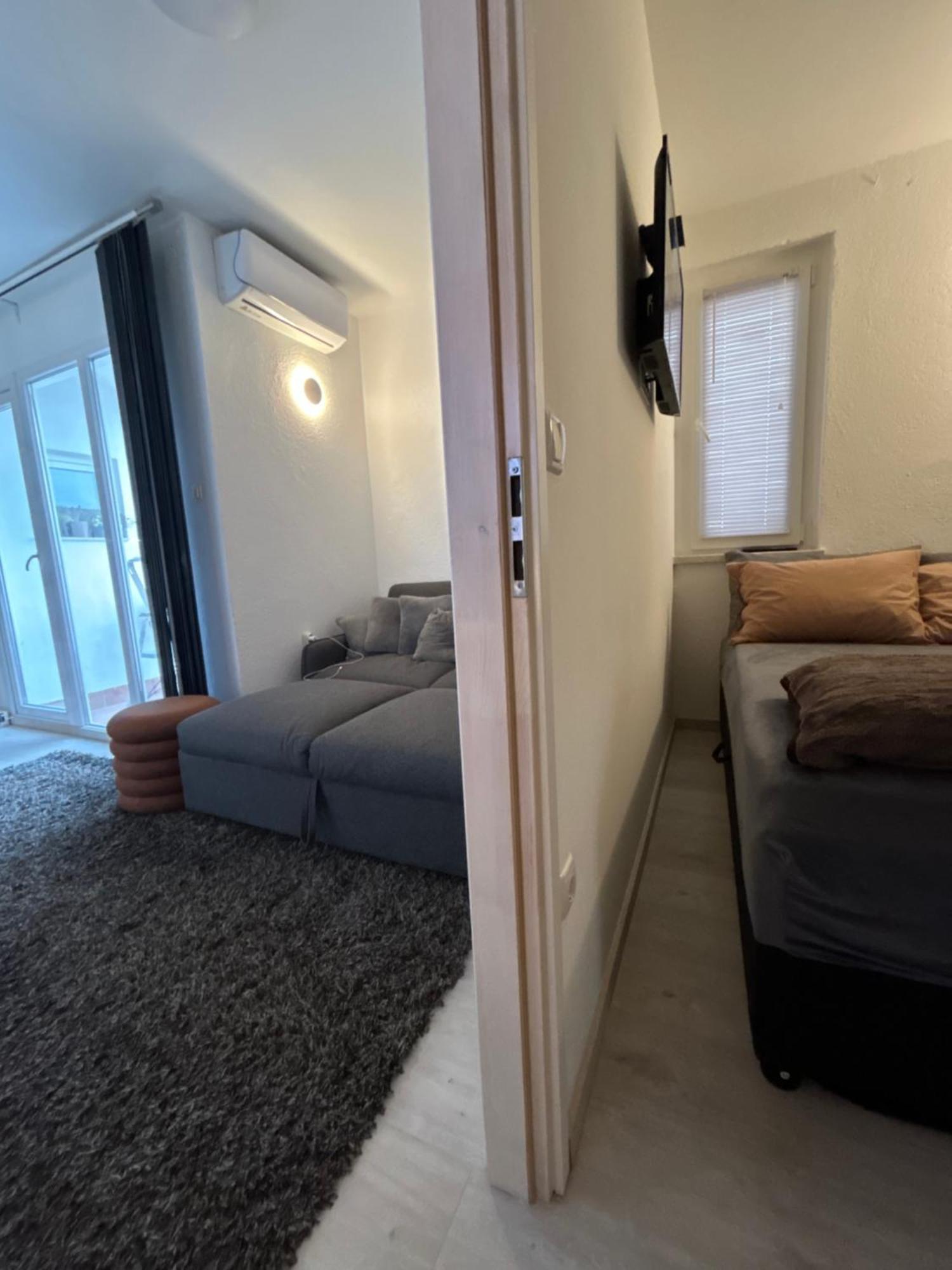 Avantgarde Apartment *